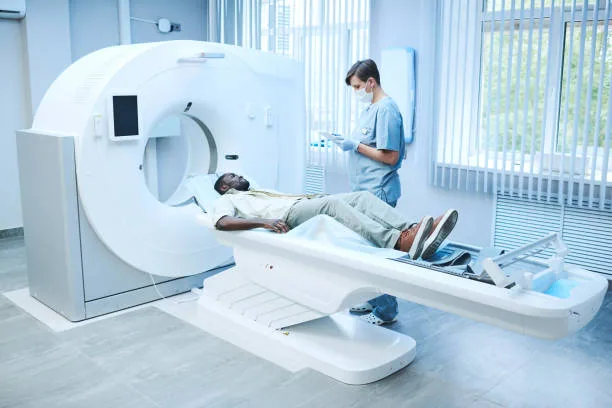 Revolutionizing Diagnostics: The Role of AI in Early Disease Detection