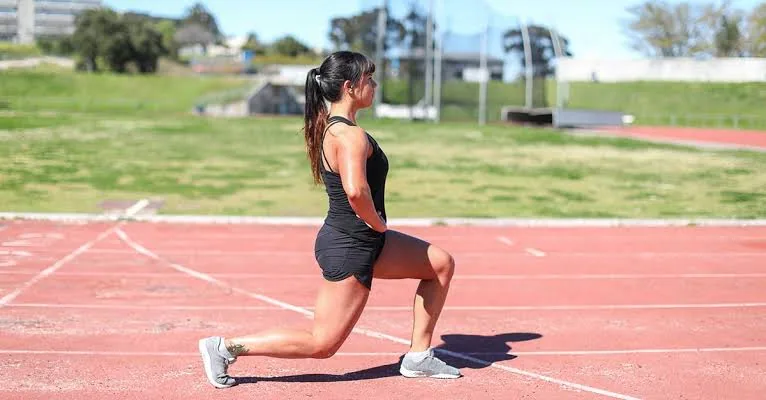 7 Best Bodyweight Exercises for Women to Build Strength and Muscle